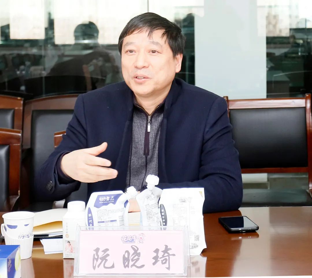 森林舞会官网丨东北农大食品学院院长、、、中原食品尝试室首席科学家姜毓君教授莅临森林舞会官网乳业集团调研