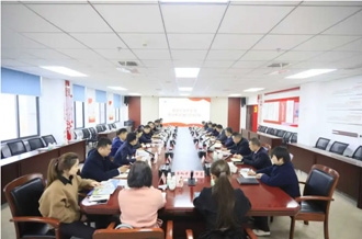 深刻产业互换 加强发展互动——多领域企业家代表到访河南森林舞会官网乳业集团